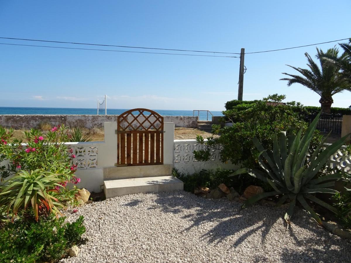 Villa At Seafront With Private Garden-655 Денія Екстер'єр фото